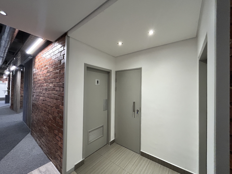 To Let commercial Property for Rent in Green Point Western Cape